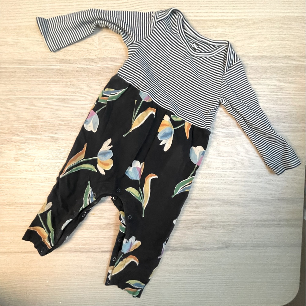 Tea collection tulip romper 9-12 months